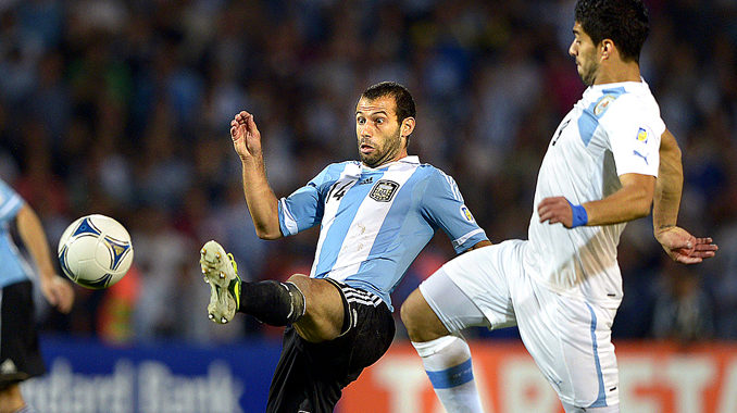 FBL-WC2014-QUALIFIERS-ARG-URU
