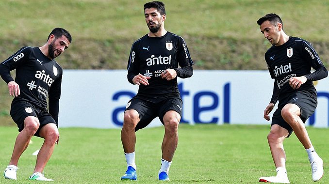 FBL-WC-2018-URU-TRAINING