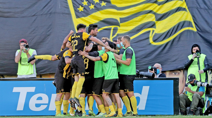 Peñarol Ganó Su Primer Clásico En El Campeón Del Siglo Diario El