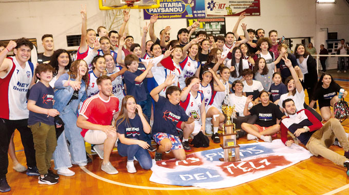 Pelotaris campeón del básquetbol femenino – Diario El Telégrafo