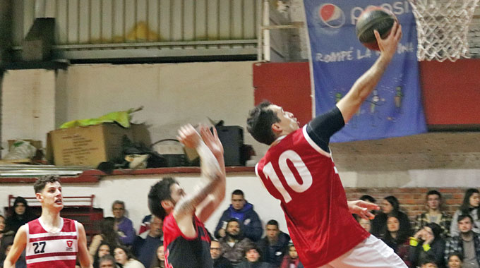 Touring – Pelotaris inician hoy el básquetbol de Primera – Diario El ...