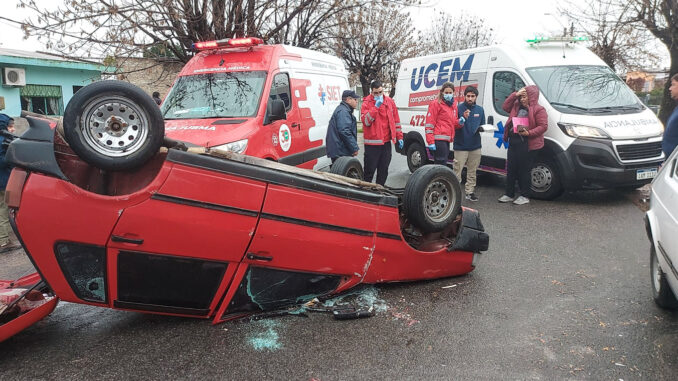 Vuelco Fiat Uno