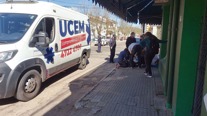 Motociclista lesionado al ser embestido por un automóvil – Diario El ...