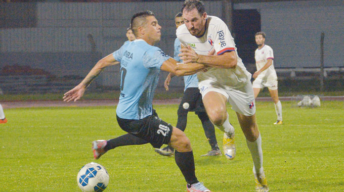 Paysandú viaja a Artigas con la chance de ser campeón del Litoral Norte ...