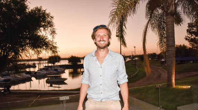 Federico Waksman estuvo en el Yacht Club Paysandú Diario El Telégrafo