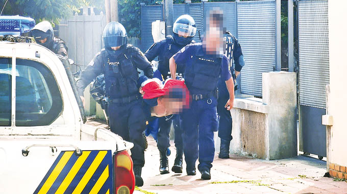 Lo detuvieron con droga, dinero y un arma de fuego – Diario El Telégrafo