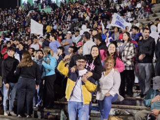 La hinchada de Paysandú presente en el estadio Koster de Mercedes para presenciar la gran final de la 20ª Copa Nacional de Selecciones de OFI.