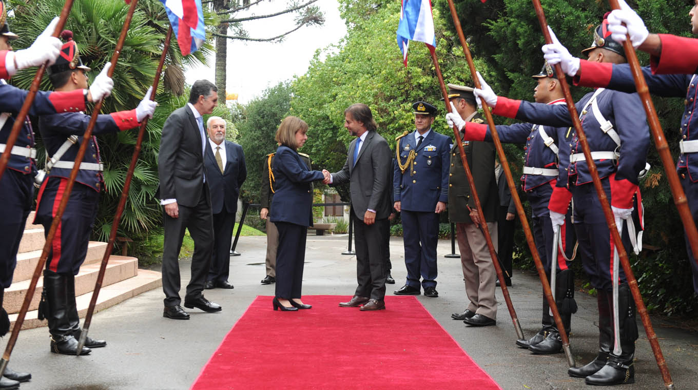 Gobierno y Grecia firman acuerdo de cooperación en asuntos marítimos y ...