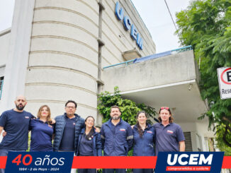 Equipo de médicos, auxiliares y administrativos de UCEM