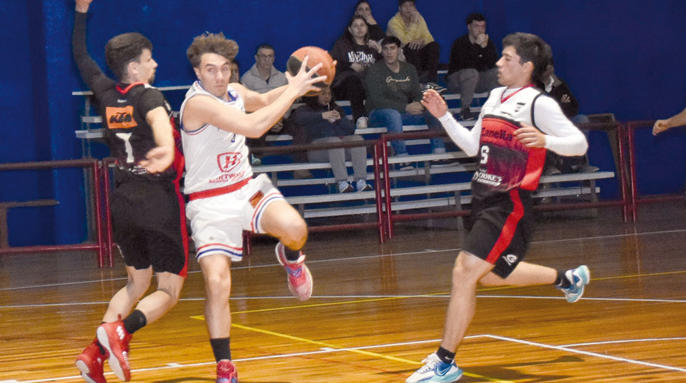 Pelotaris se lo llevó en el alargue y mantuvo el invicto – Diario El ...
