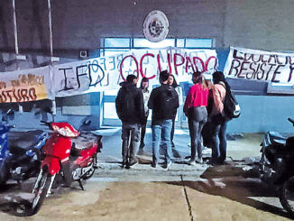 Estudiantes ocuparon el IFD en rechazo a recortes de carreras en Paysandú.