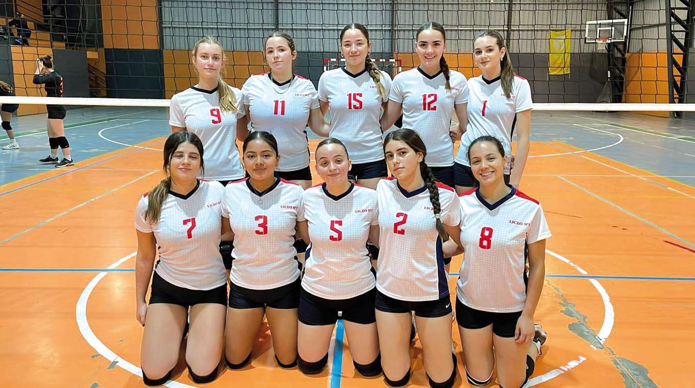 Las damas del vóley del Liceo 1 son las nuevas monarcas de Juegos Deportivos Nacionales de 2ª categoría.