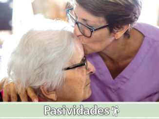 Los cuidadores de personas mayores o con discapacidad a menudo padecen elevados niveles de estrés y cansancio.