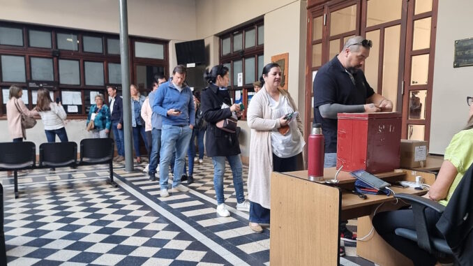 Cola de votación