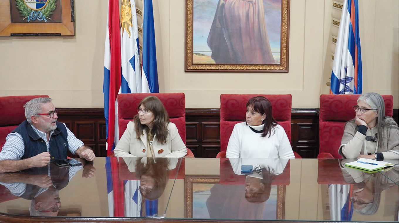 Intendente se reunió con la Ministra de Transporte para impulsar ...