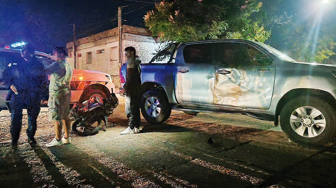 Adolescente lesionado tras choque en calle preferencial
