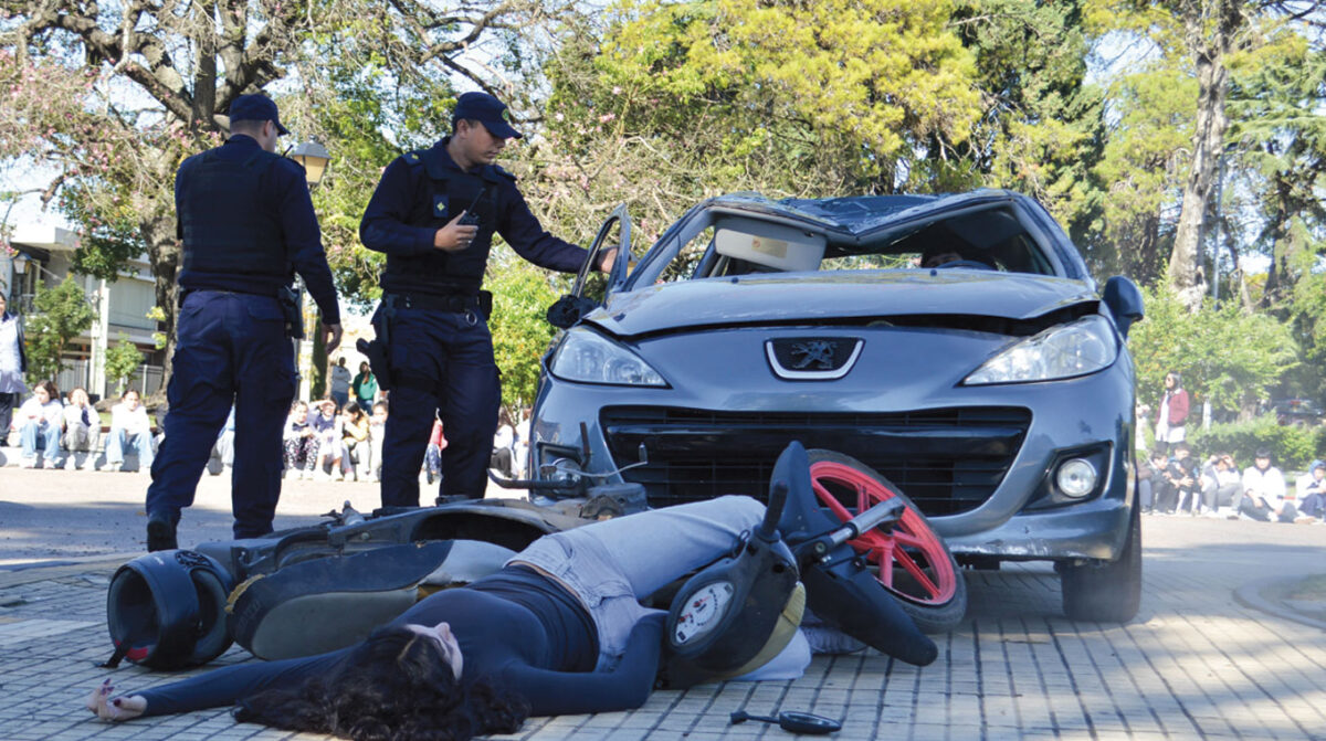 Simulacro de alto impacto visual mostró drama de un siniestro vial