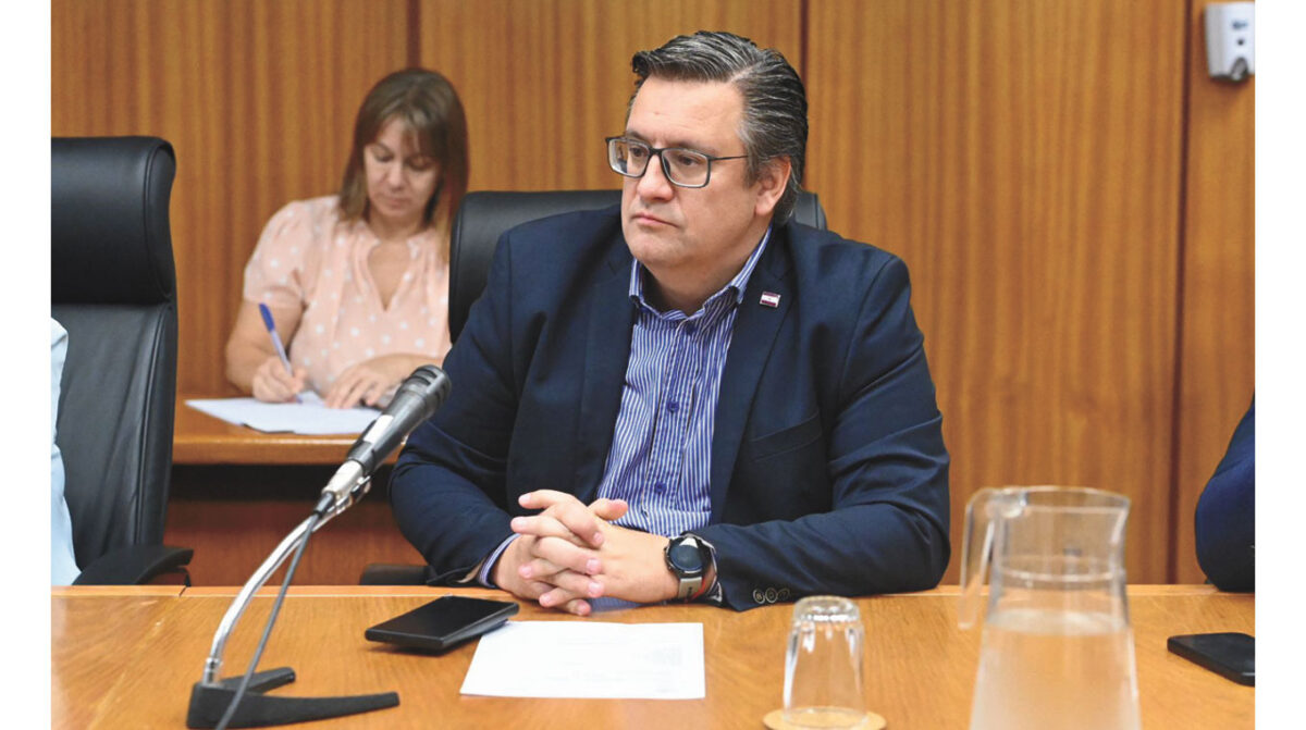 Farinha sobre HIF: “La pelota está en la cancha del gobierno”