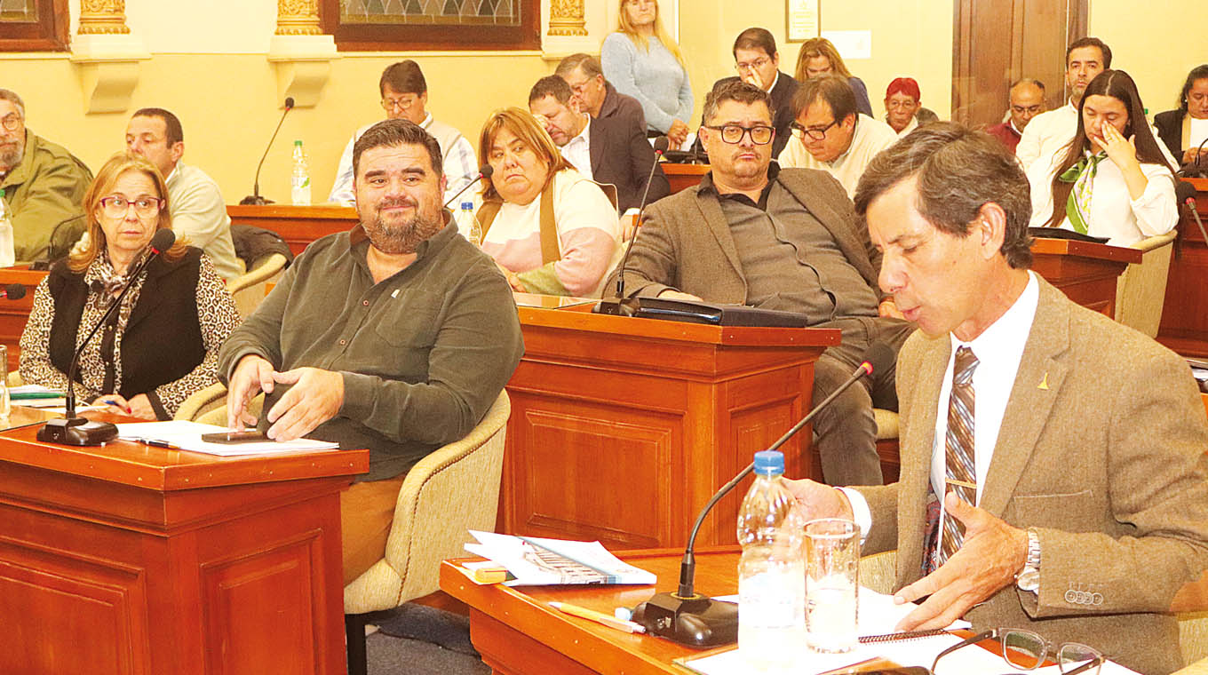 Junta declaró satisfactorias explicaciones sobre sanciones y renuncia de jerarcas