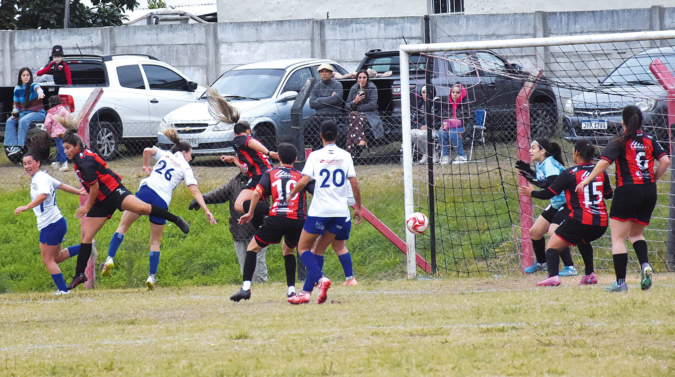 Domingo de fútbol femenino