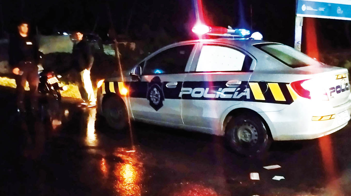 Motociclista alcoholizado sufrió una caída
