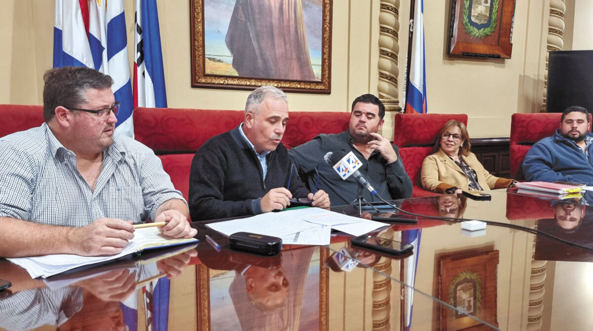 ANV e Intendencia avanzarán en escrituraciónde viviendas de complejos IC en Paysandú