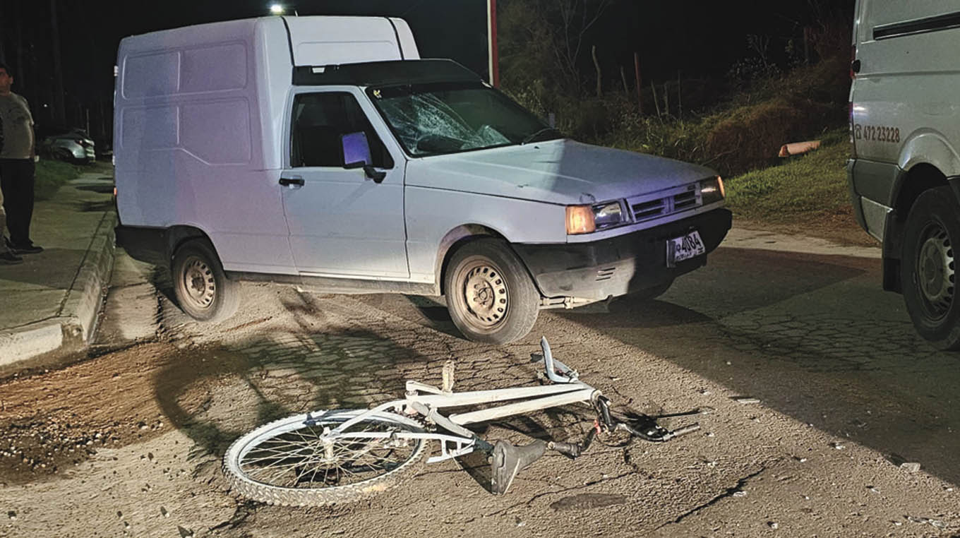 Ciclista resultó lesionado tras colisión con una camioneta