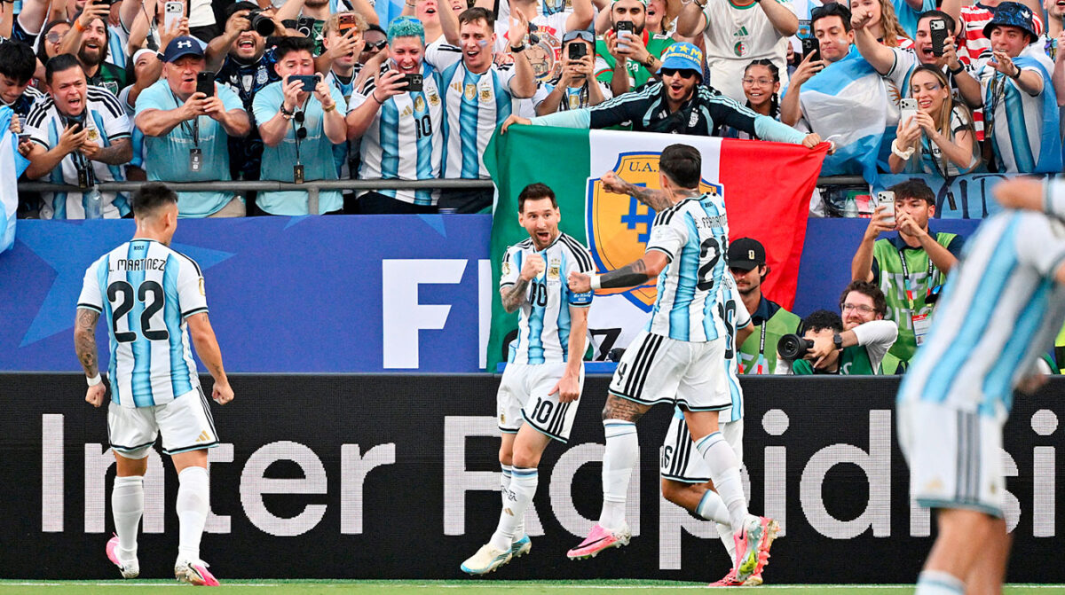 Argentina comenzó a toda orquesta y goleó