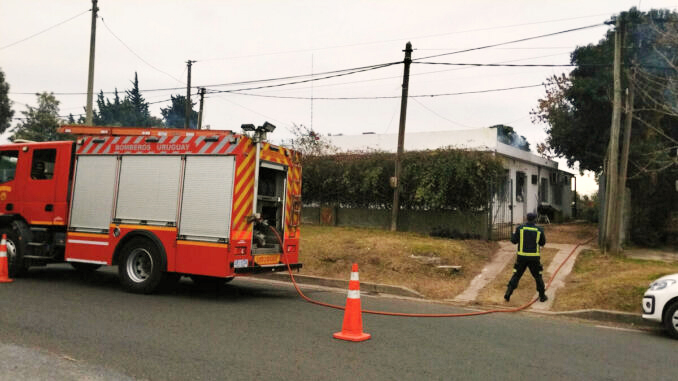Incendio en galpón cercano a expendio de nafta