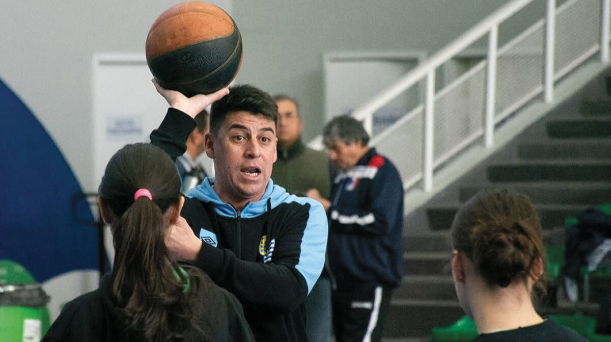 Cuatro días de capacitación para fortalecer el básquetbol desde las bases