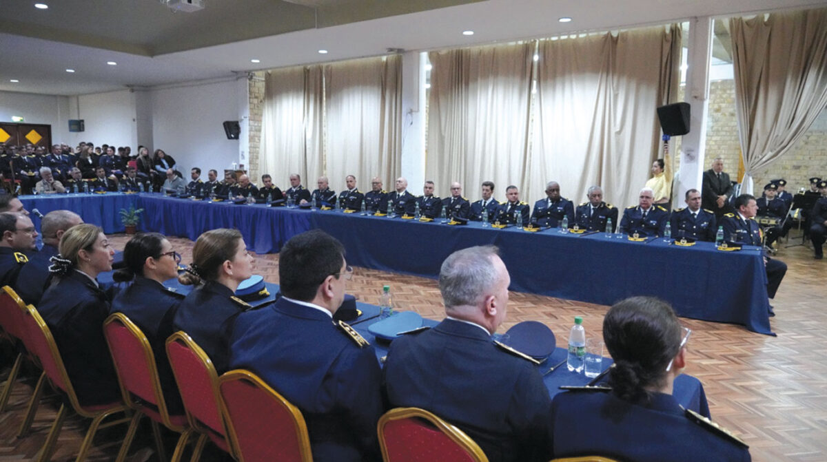 Negro encabezó reunión con jefes policiales para fortalecer la estrategia de seguridad
