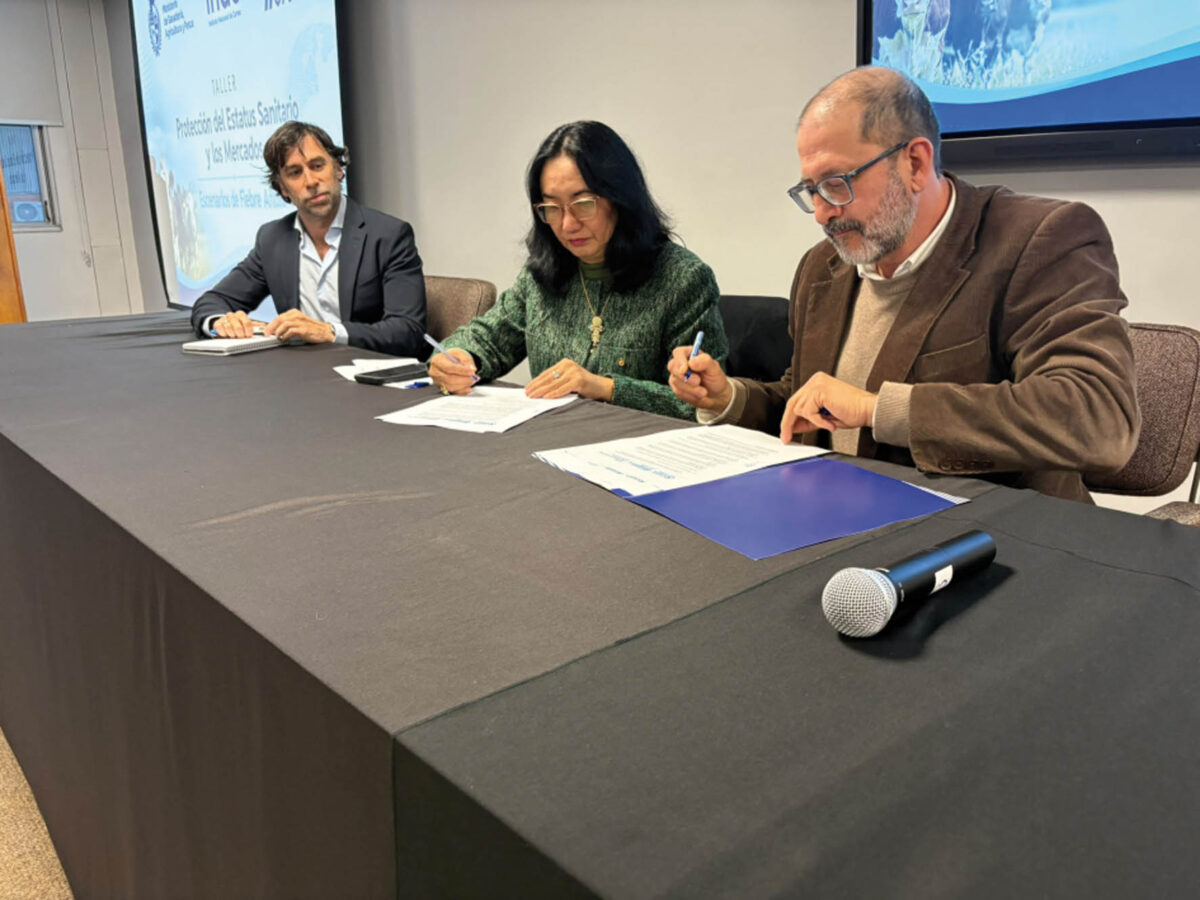 Uruguay firma adhesión permanente al banco regional de antígenos y vacunas contra aftosa