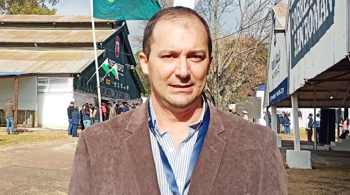 “Hay que hacer mayor hincapié en la extensión para que los productores conozcan mejor la hemovacuna”