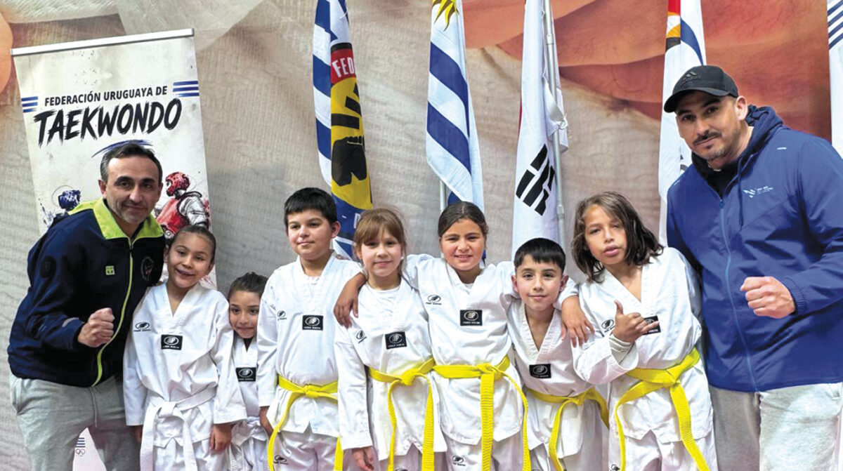 Taekwondo sanducero trajo oro y plata de la Copa Embajador