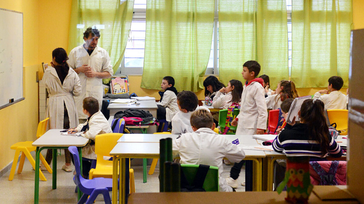 Ante advertencia del Cecoed, asistencia a clases queda a criterio de las familias