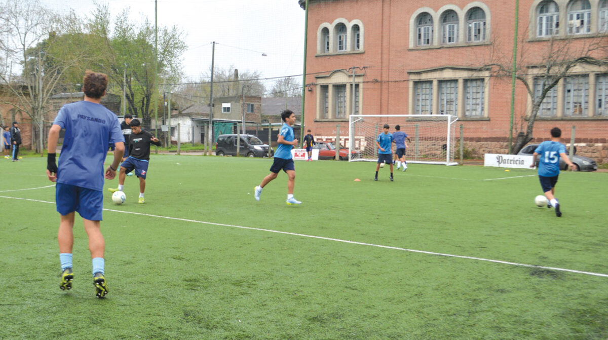 Las selecciones se preparan para los clásicos ante Salto