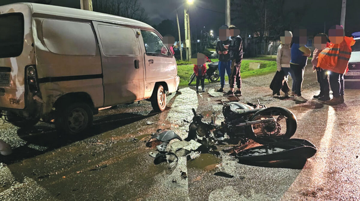 Motociclista resultó lesionado tras impactar contra una camioneta en la zona sureste