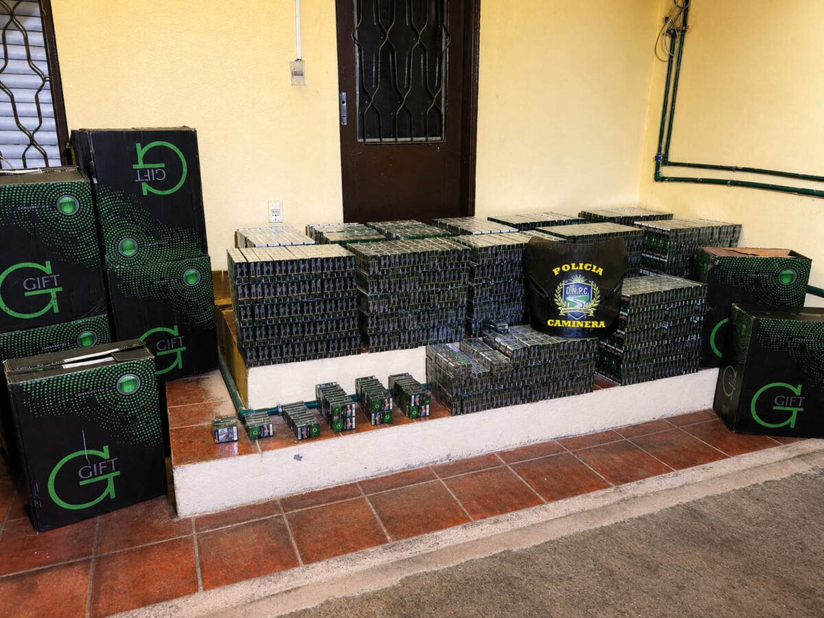 Caminera local incautó 6.500 cajillas de cigarrillos en ruta 3 cerca de Constancia