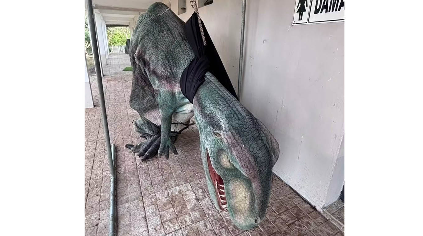 Recuperaron disfraz de Tiranosaurio Rex que había sido hurtado en Salto