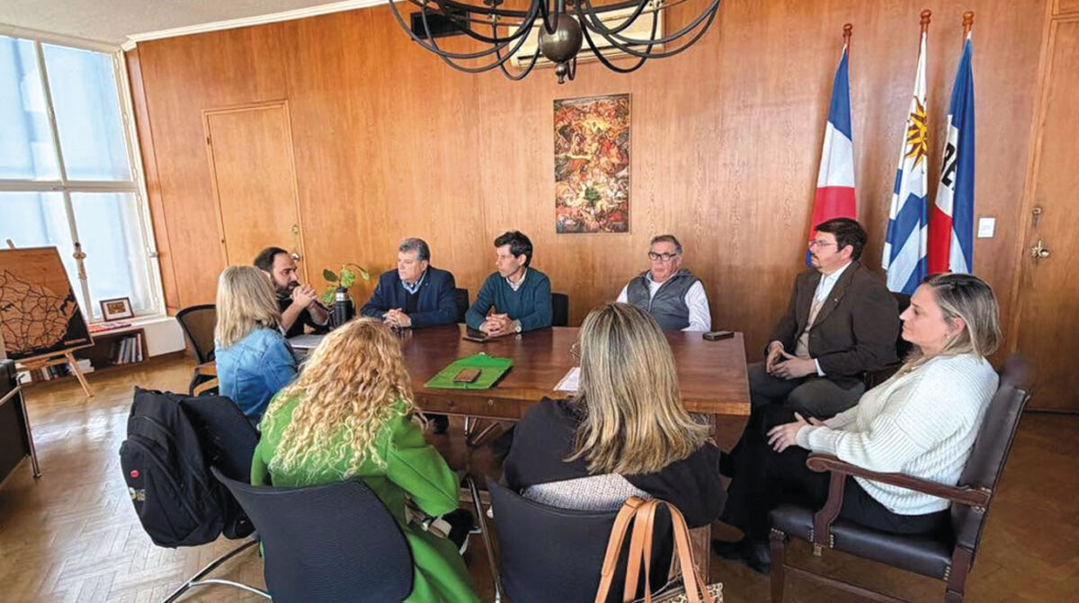 Vecinos, tras reunión con Civila: “Quedamos tristes”