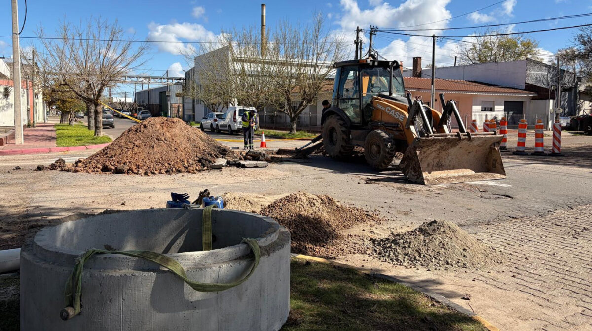 Intendencia y OSE amplían la red desaneamiento en zona del Cementerio