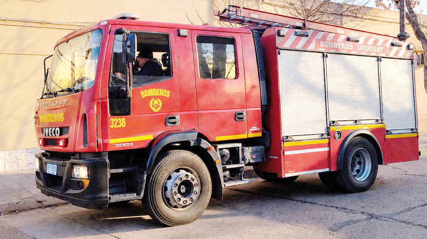 Incendio en taller del fondo de vivienda dejó a un hombre de 50 años lesionado