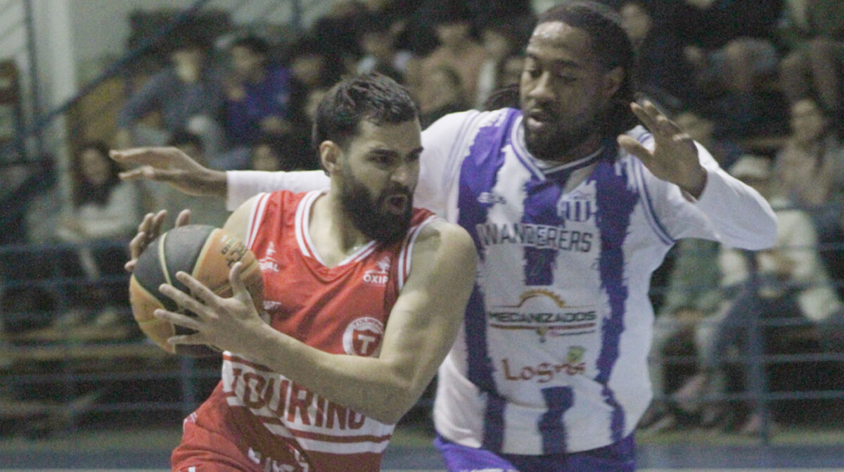 Wanderers ganó un partidazo como local ante Touring